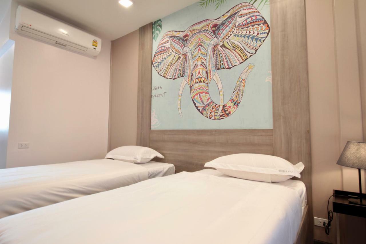 Badbed Hotel Bangkok Exterior foto