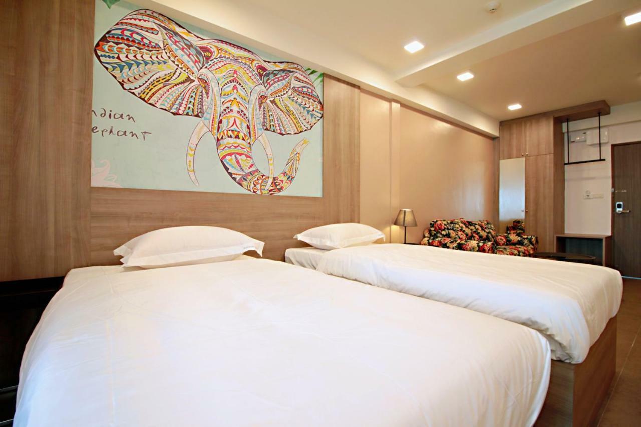 Badbed Hotel Bangkok Exterior foto